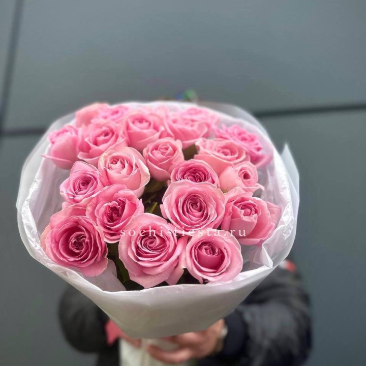 21 Розовая роза в белом в Орске