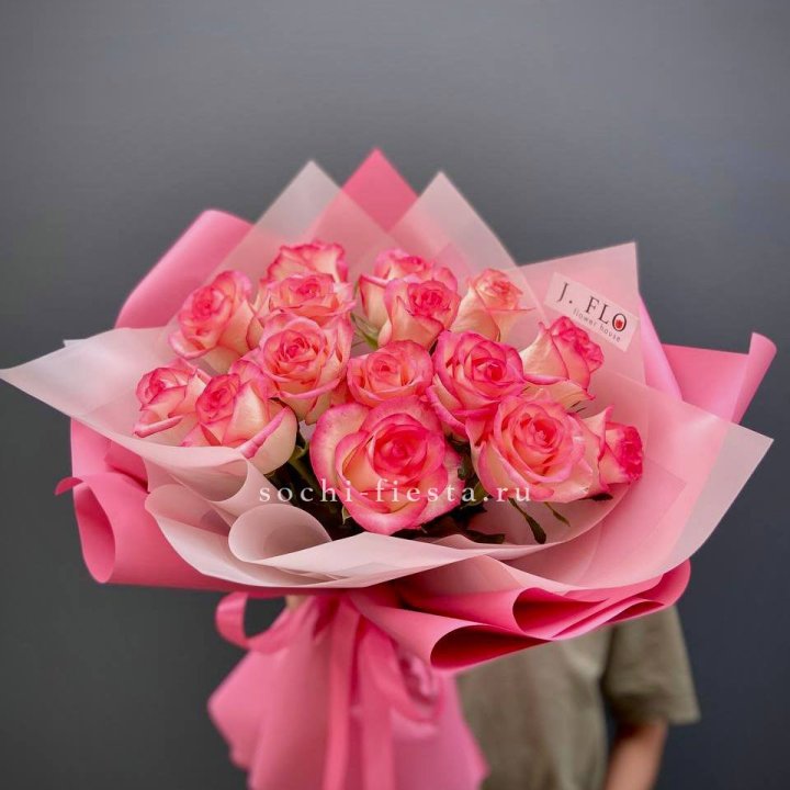 15 роз "Джумилия" в Орске