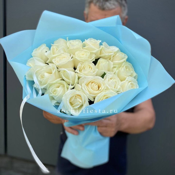 21 белая роза в Орске