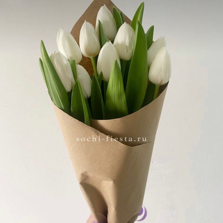 Букет белых тюльпанов в Орске