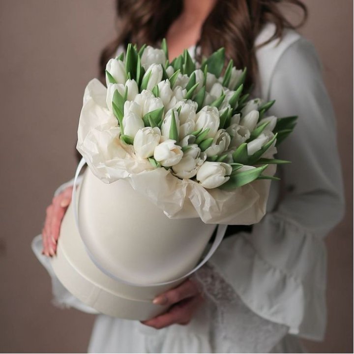 Тюльпаны в цилиндре  в Орске