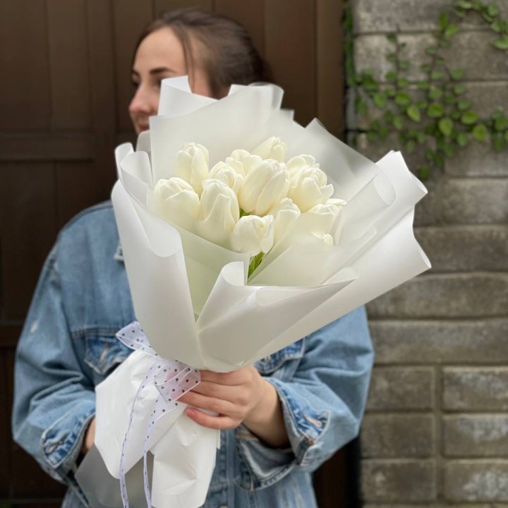 Букет белоснежных тюльпанов в Орске